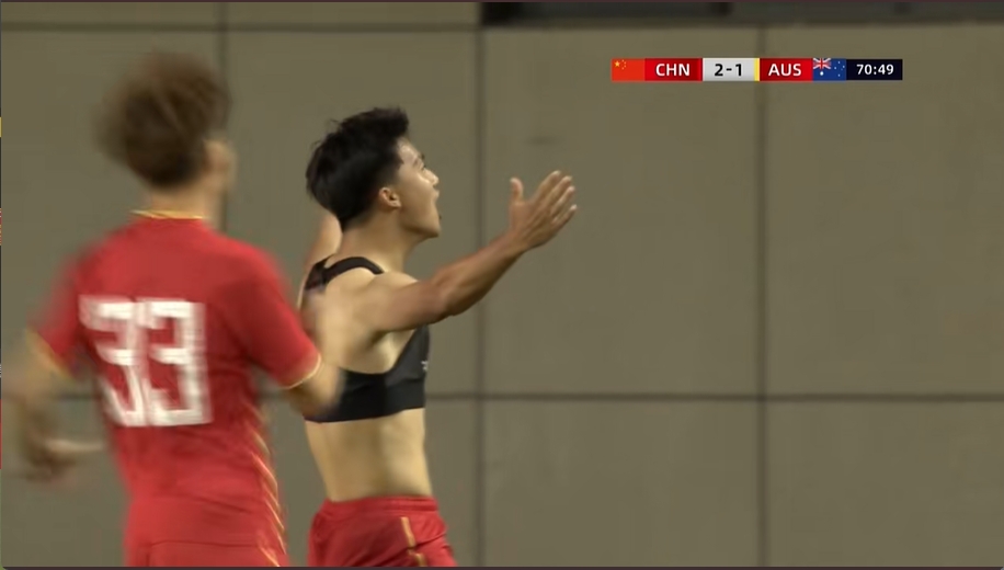 脫衣慶祝！梁仕宇頭球接力破門，國少3-1領先澳大利亞U16